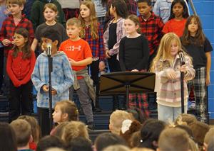CES Holiday Concert 2024 8.jpg